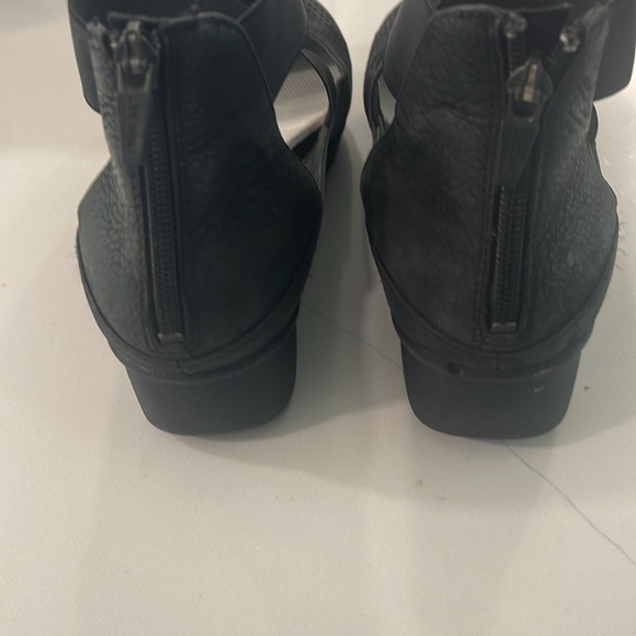 EUC Dansko Laura black wedge sandal, elastic strap, Mary Jane size 39 - Picture 4 of 5
